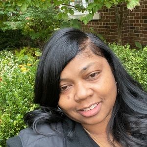 Meet your Posher, Renata